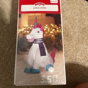 Inflatable Christmas unicorn